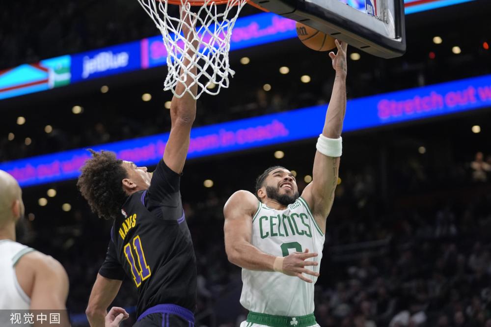 表现同样出 表现同样出